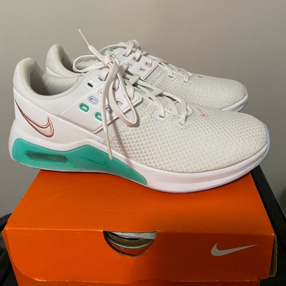BNWB - Women’s Nike Air Zoom Pegasus 36 - Picture 1 of 10